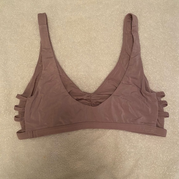 Lulu Bra - Picture 4 of 4